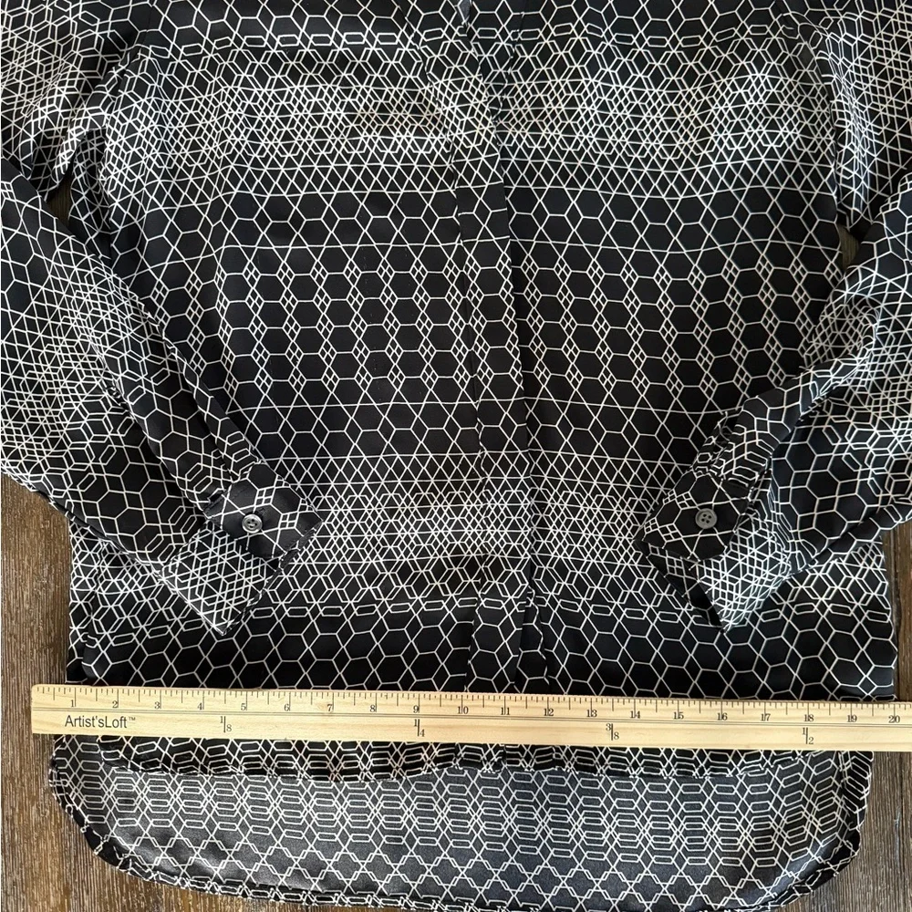 Banana Republic Women’s Black and Cream Geometric Long Sleeve Top Blouse Size S - Picture 5 of 9